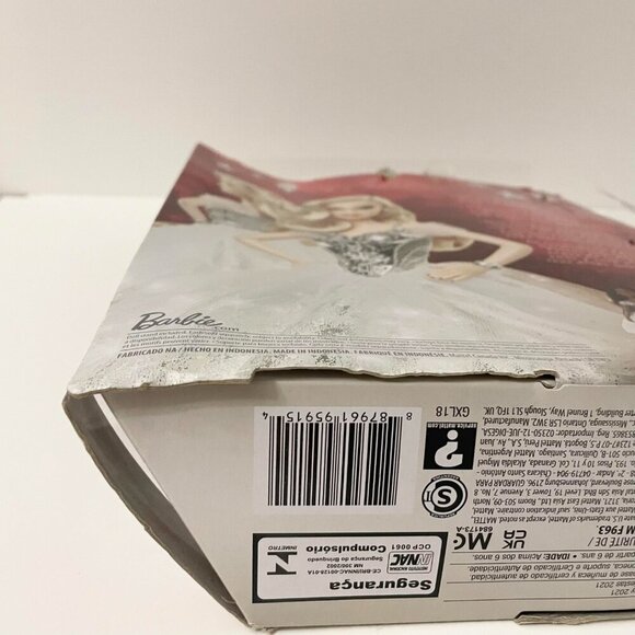 Mattel Barbie Signature 2021 Holiday Collector Doll Blonde Hair Damaged Box - Picture 15 of 16